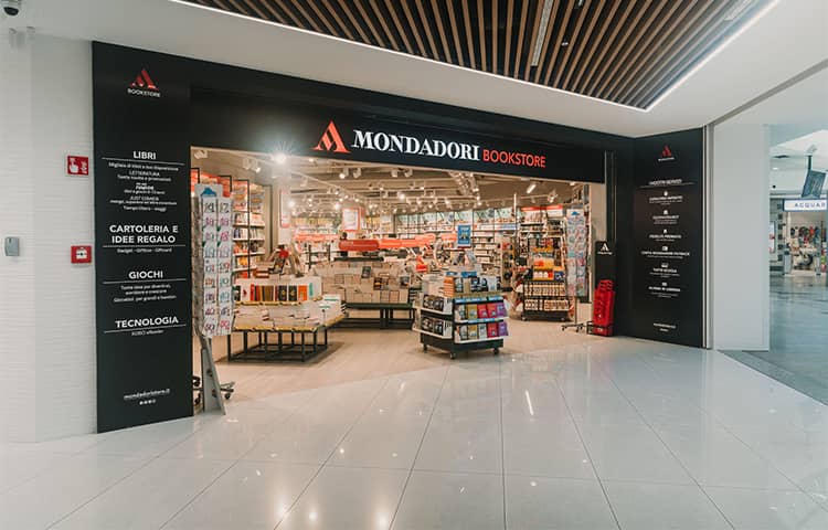 Mondadori Bookstore - foto 2